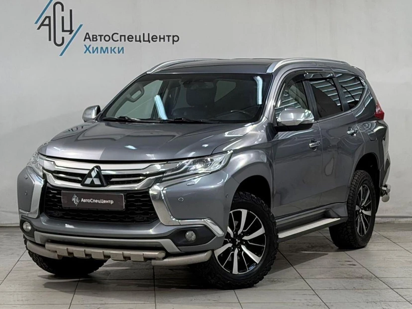 Mitsubishi Pajero Sport III поколение 2.4d AT 4WD (181 л.с.) Ultimate Серый 2017 с пробегом 180 000 км