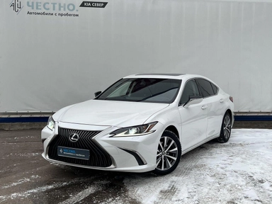 Автомобиль Lexus ES VII поколение 2.5 AT (200 л.с.) Comfort Белый 2019 с пробегом 137000 км