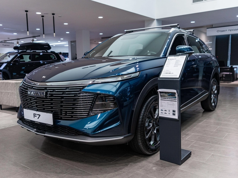 Автомобиль Haval F7 II поколение 2.0 AMT 4WD (192 л.с.) Tech Plus Синий 2026 новый