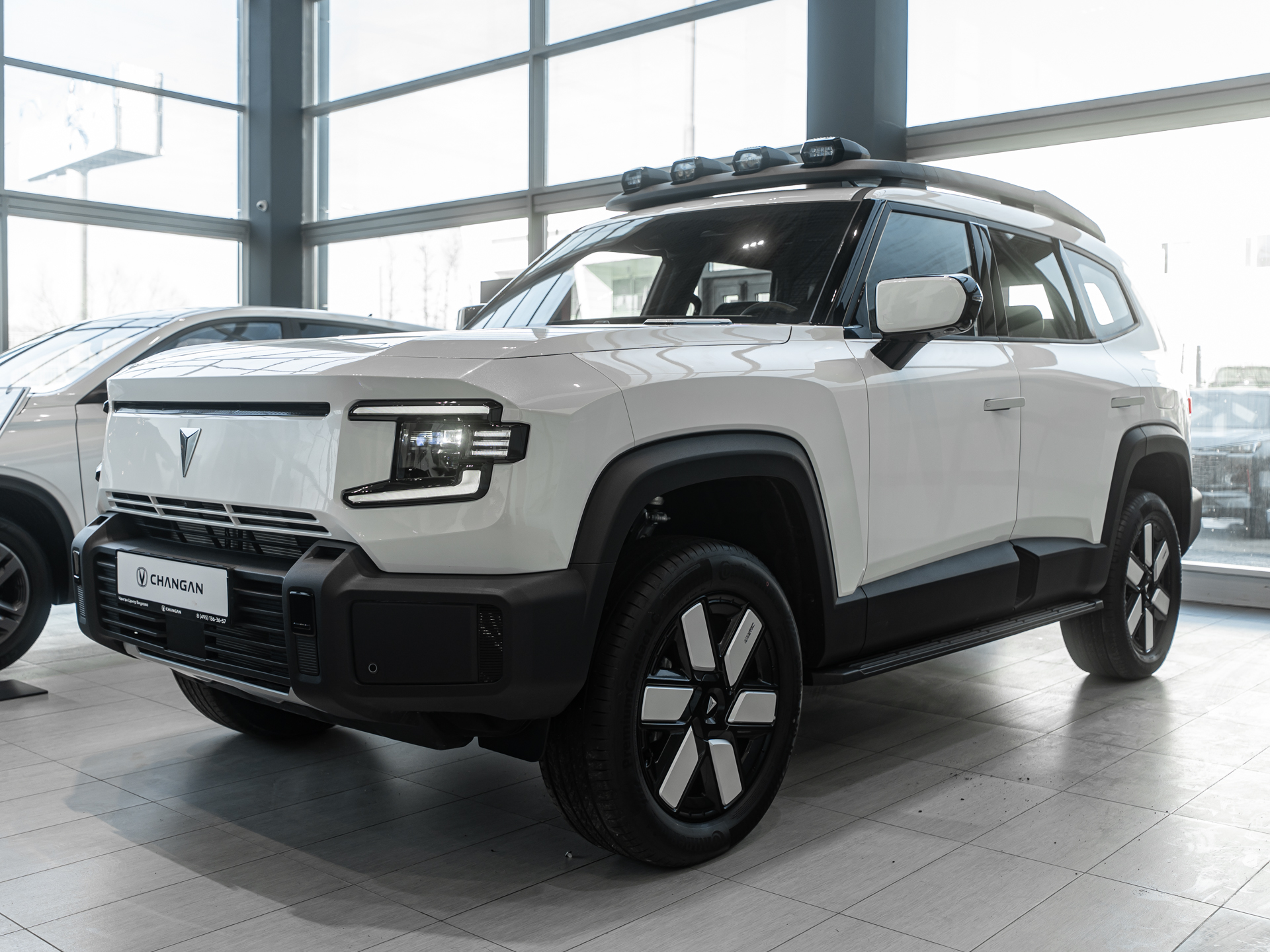 Changan DEEPAL G318 I поколение 1.5hyb AT 4WD (439 л.с.) Эверест Белый 2025 новый