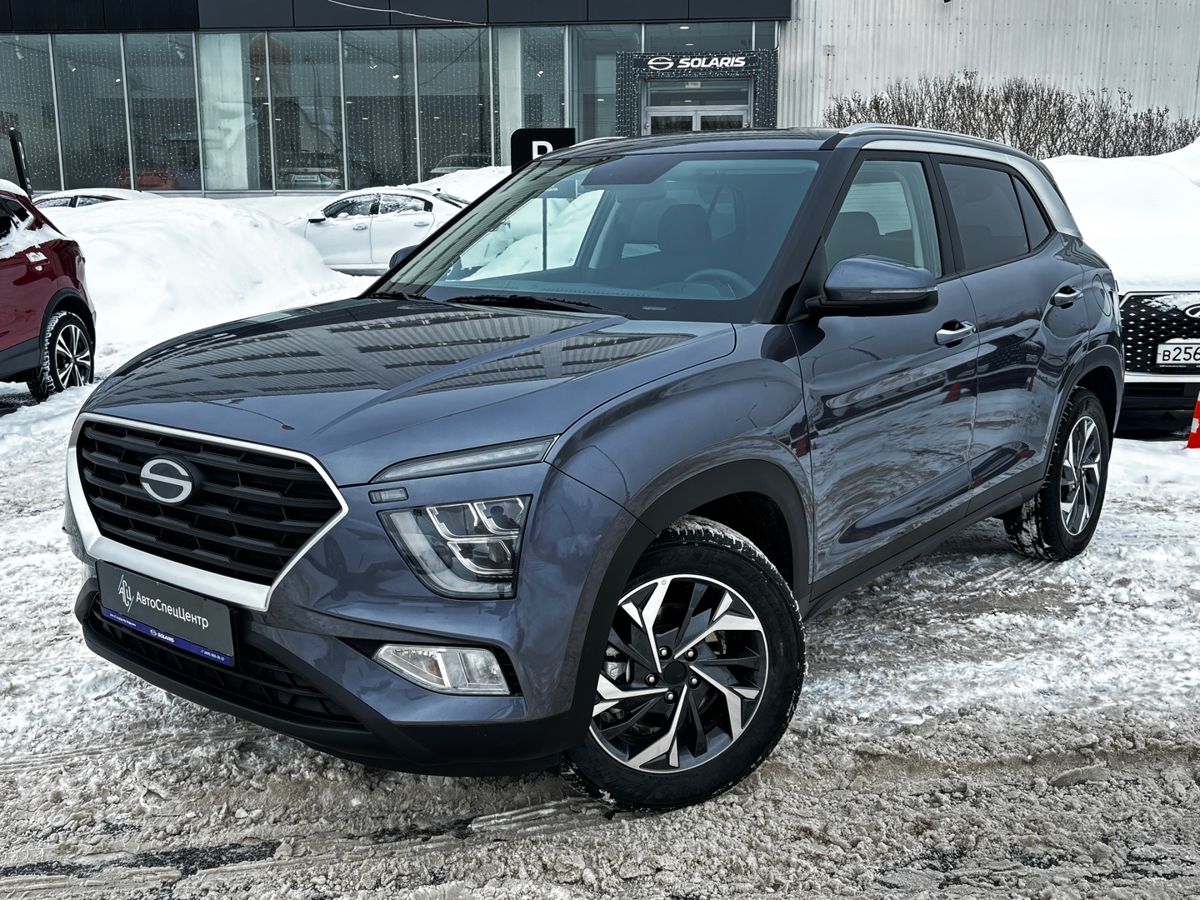 Автомобиль Solaris HC I поколение 2.0 AT (150 л.с.) Lifestyle + Winter Серый 2025 с пробегом 3 083 км