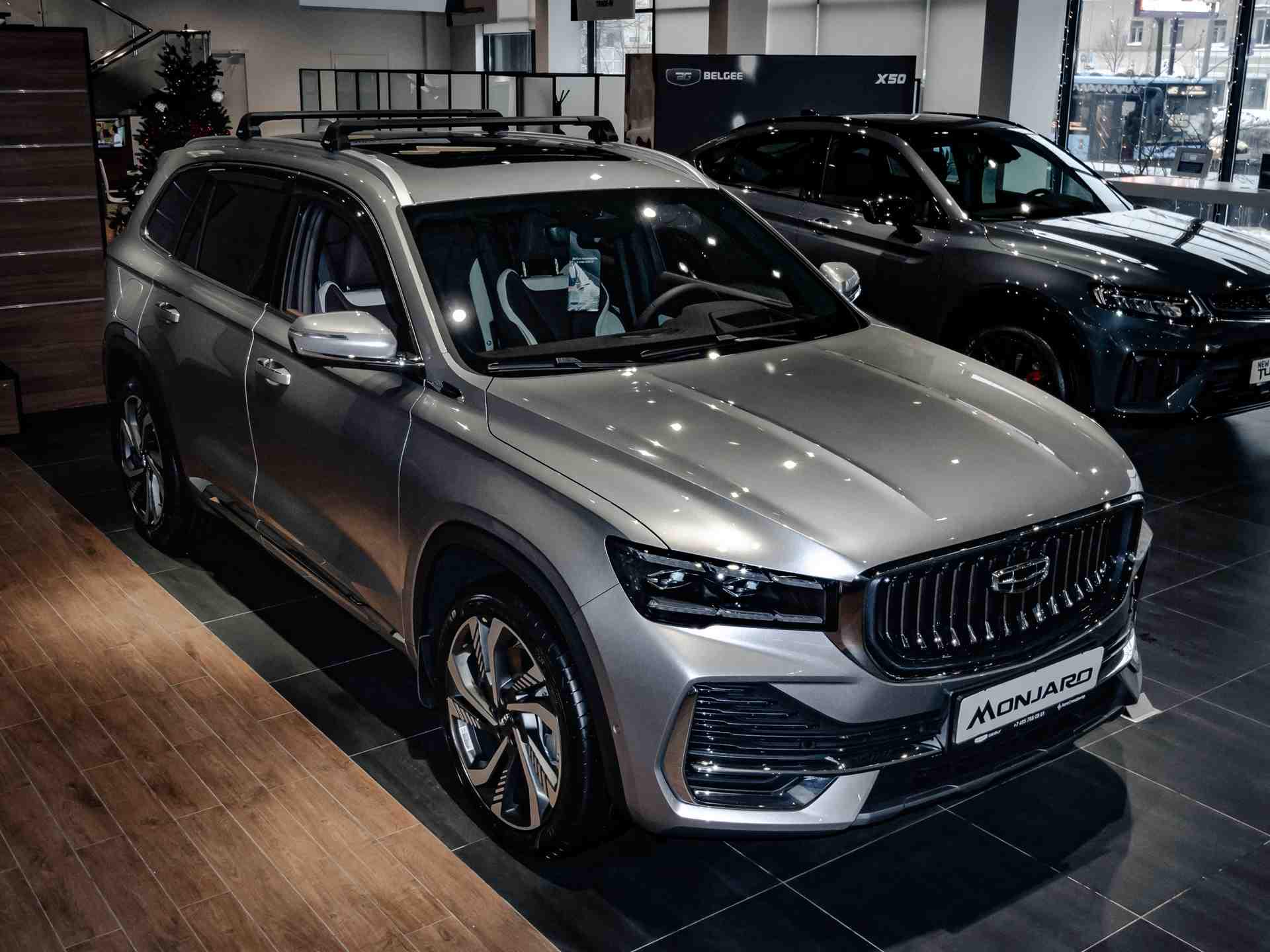 Geely Monjaro I поколение 2.0 AT 4WD (238 л.с.) Флагман Серый 2026 новый