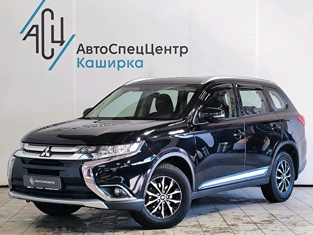 Mitsubishi Outlander III [2-й рестайлинг] 2.0 CVT 4WD (146 л.с.) Intense Чёрный 2017 с пробегом 71 122 км