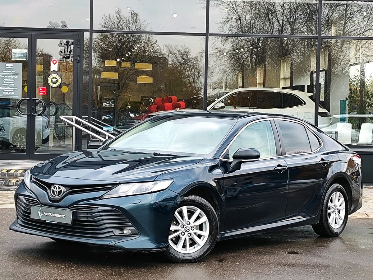 Toyota Camry VIII поколение (XV70) 2.5 AT (181 л.с.) Классик Синий 2019 с пробегом 200 876 км