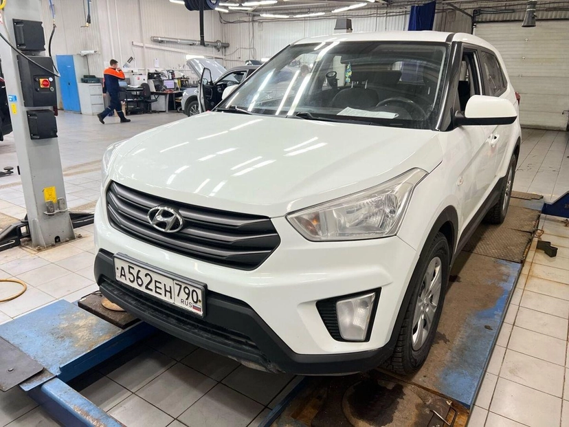 Автомобиль Hyundai Creta I поколение 1.6 AT (123 л.с.) Active Белый 2019 с пробегом 182 108 км