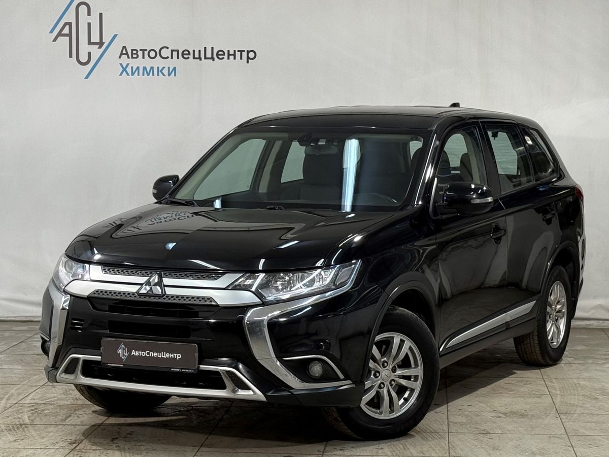 Автомобиль Mitsubishi Outlander III [3-й рестайлинг] 2.0 CVT 4WD (146 л.с.) Intense+ (2018-2021) Чёрный 2019 с пробегом 115 500 км