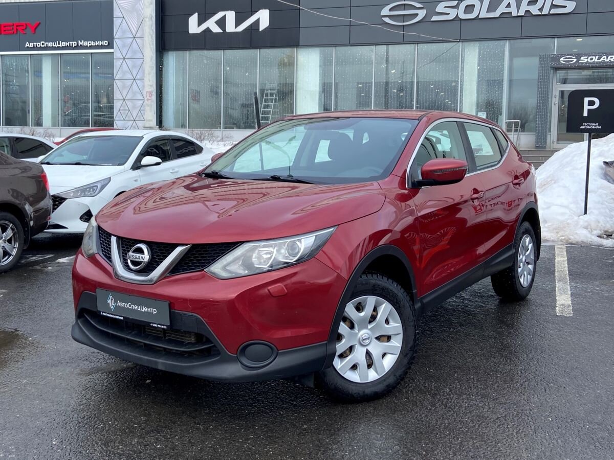 Автомобиль Nissan Qashqai II поколение 1.2 CVT (115 л.с.) XE Красный 2014 с пробегом 149 102 км