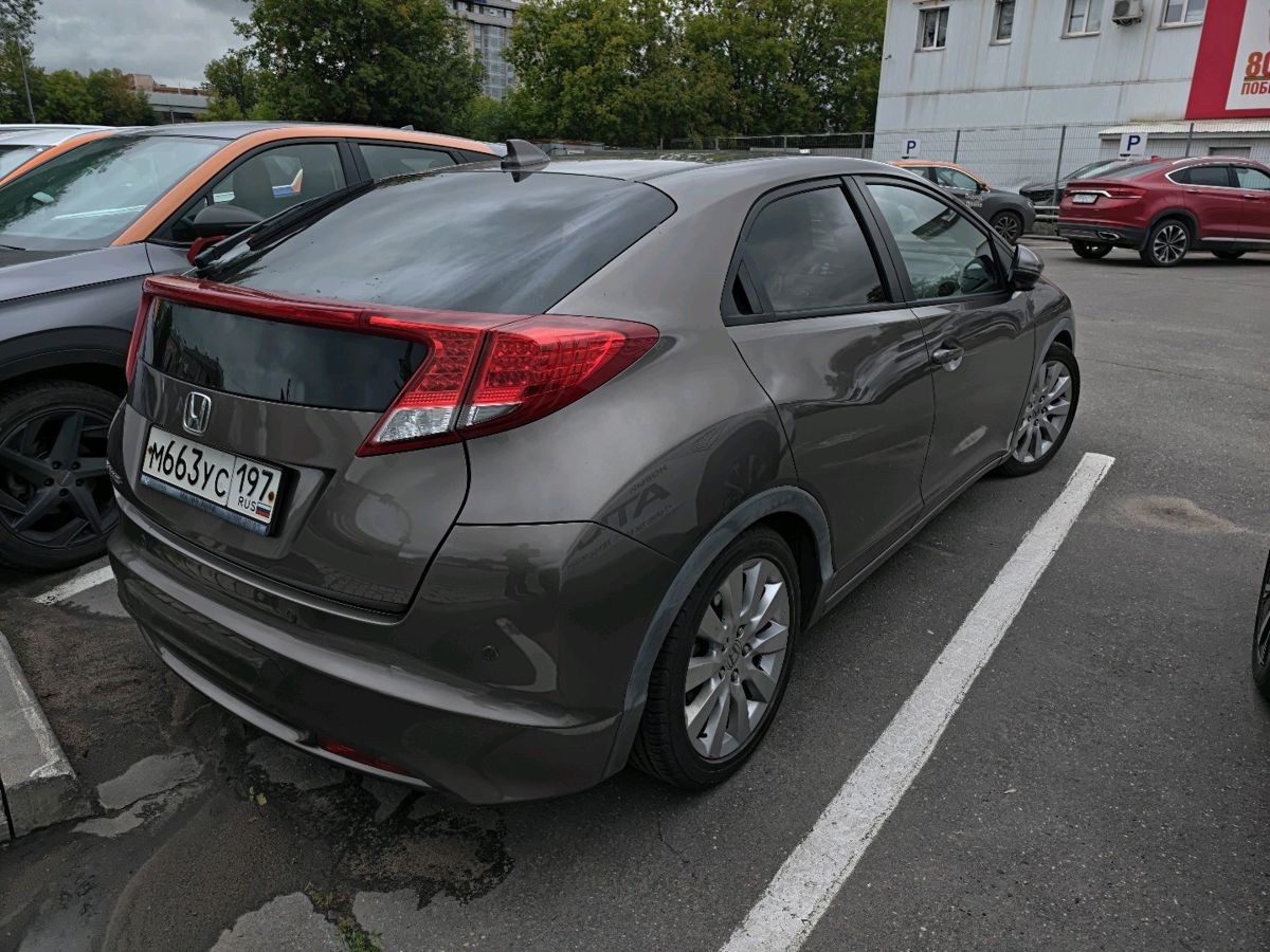 Honda Civic IX поколение 1.8 AT (142 л.с.) Premium Серый 2012 с пробегом 116 700 км
