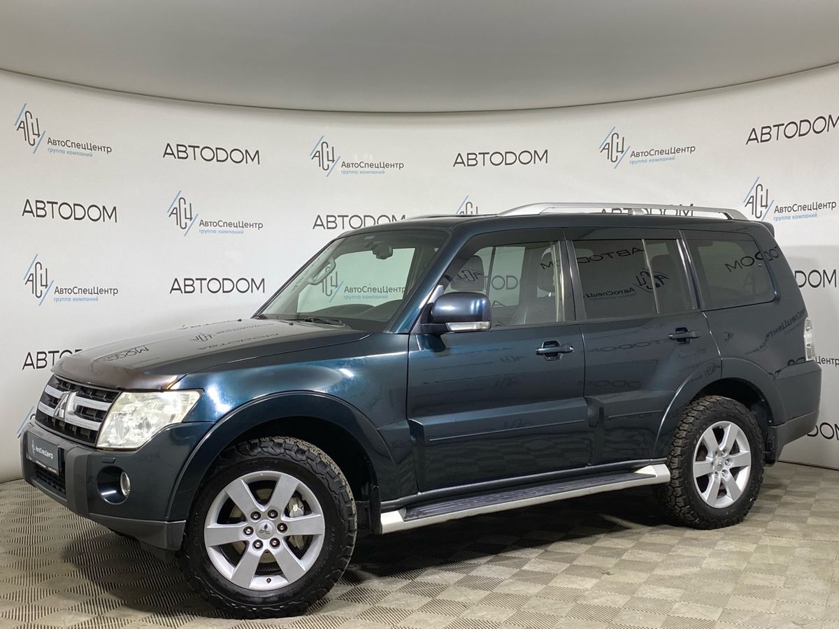 Mitsubishi Pajero IV поколение 3.8 AT 4WD (250 л.с.) Ultimate Зелёный 2008 с пробегом 199 200 км