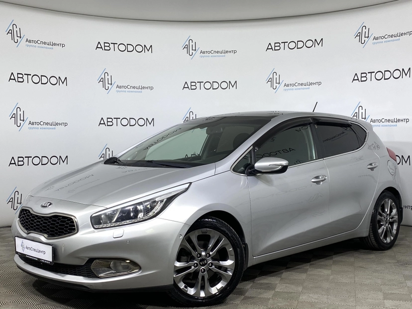 Автомобиль Kia Ceed II поколение 1.6 AT (129 л.с.) Premium Серебристый 2012 с пробегом 110 715 км