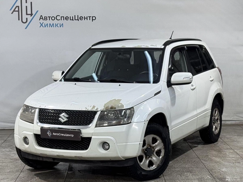 Автомобиль Suzuki Grand Vitara II поколение (JT) 2.0 AT 4WD (140 л.с.) Base Белый 2008 с пробегом 175 000 км