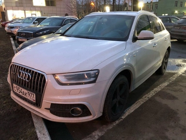 Автомобиль Audi Q3 I поколение (8U) 2.0 AMT 4WD (170 л.с.) Base Белый 2014 с пробегом 107000 км