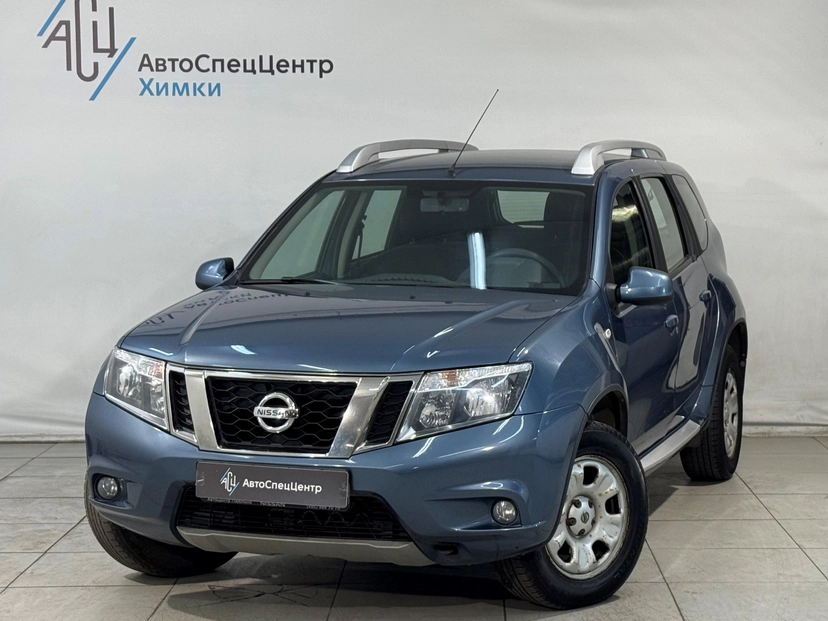 Автомобиль Nissan Terrano III поколение (D10) 2.0 AT 4WD (143 л.с.) Elegance Plus Серый 2018 с пробегом 72 000 км