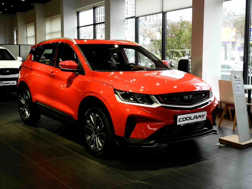 Автомобиль Geely Coolray I поколение 1.5 AMT (150 л.с.) Flagship Sport Красный 2023 новый