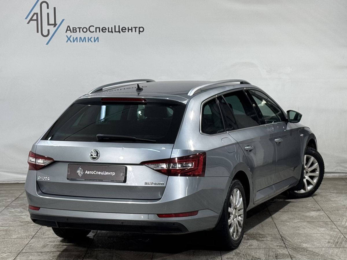 Автомобиль Skoda Superb III поколение 1.8 AMT (180 л.с.) Laurin & Klement Серый 2016 с пробегом 120 000 км