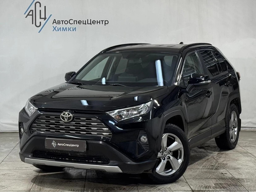Автомобиль Toyota RAV4 V поколение (XA50) 2.5 AT 4WD (199 л.с.) Comfort Чёрный 2020 с пробегом 114 000 км