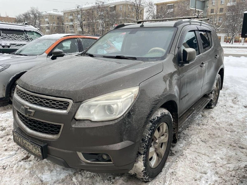 Автомобиль Chevrolet TrailBlazer II поколение 2.8d AT 4WD (180 л.с.) LTZ Коричневый 2013 с пробегом 182 871 км
