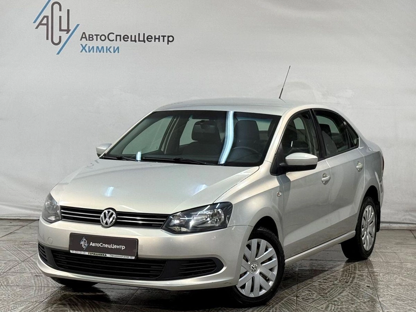 Автомобиль Volkswagen Polo V поколение 1.6 MT (105 л.с.) Comfortline Серебристый 2012 с пробегом 90 000 км