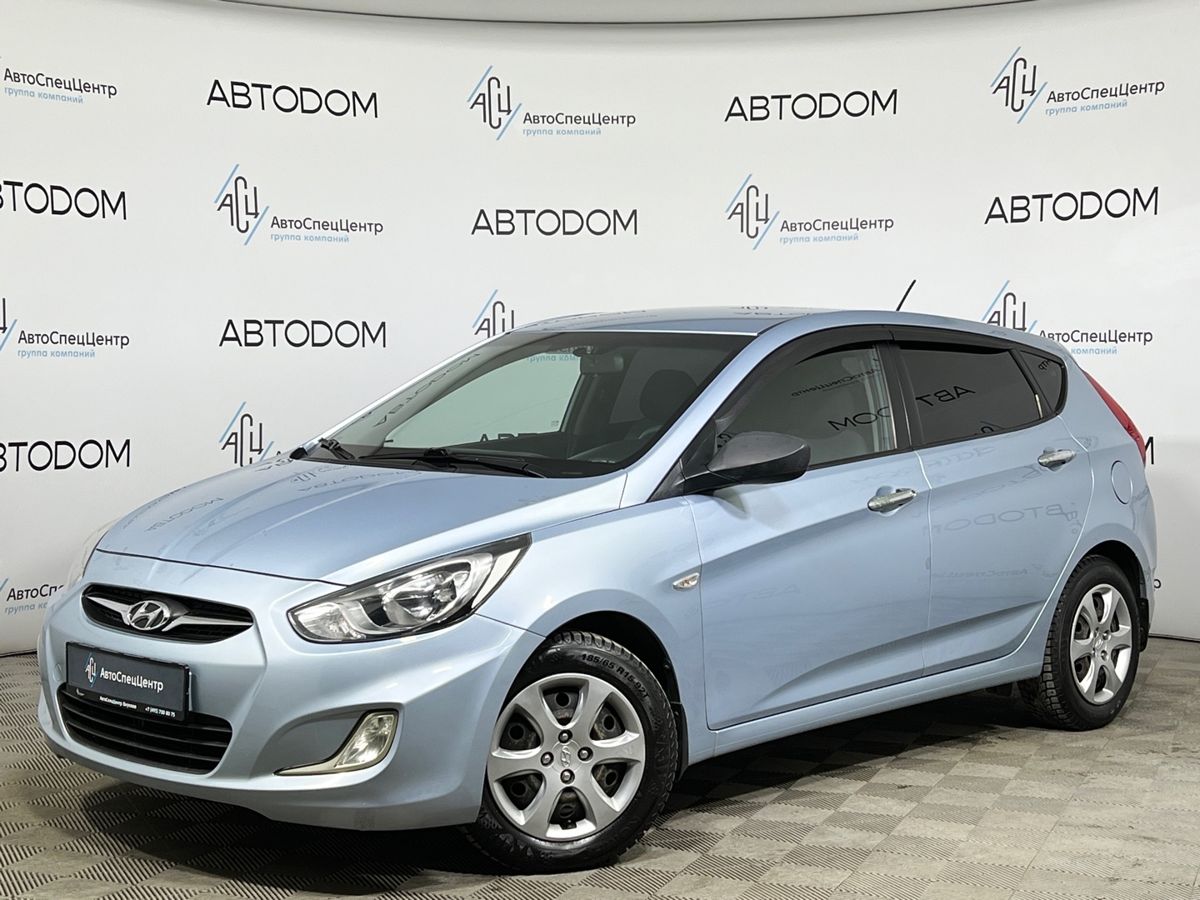 Автомобиль Hyundai Solaris I поколение 1.4 AT (107 л.с.) Classic Голубой 2012 с пробегом 108 258 км