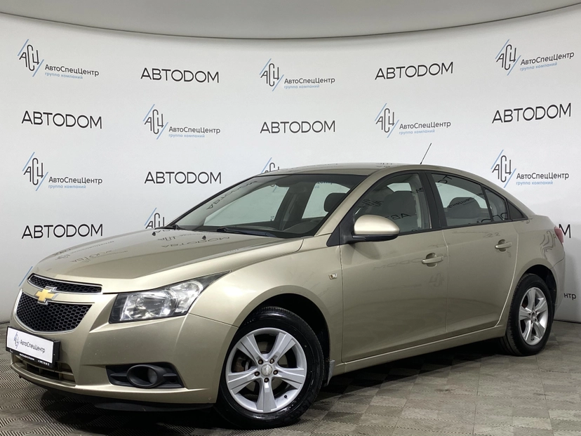 Автомобиль Chevrolet Cruze I поколение (J300) 1.6 AT (109 л.с.) Base Бежевый 2010 с пробегом 285 194 км
