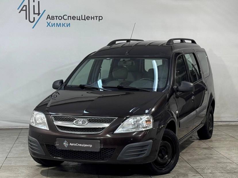 Автомобиль Lada (ВАЗ) Largus I поколение 1.6 MT (5 мест) (106 л.с.) Luxe (5 мест) Коричневый 2017 с пробегом 177 400 км
