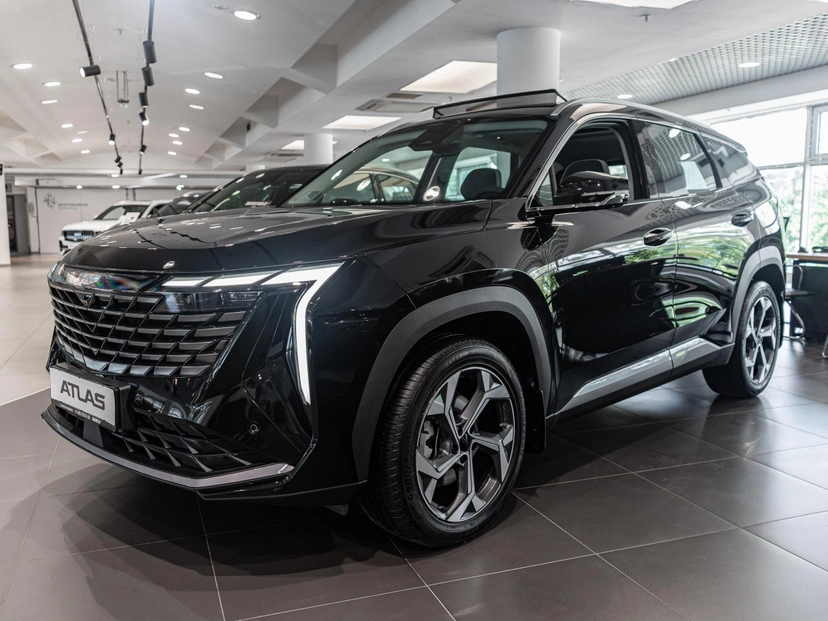 Автомобиль Geely Atlas II поколение 2.0 AT 4WD (200 л.с.) Flagship Sport Чёрный 2024 новый