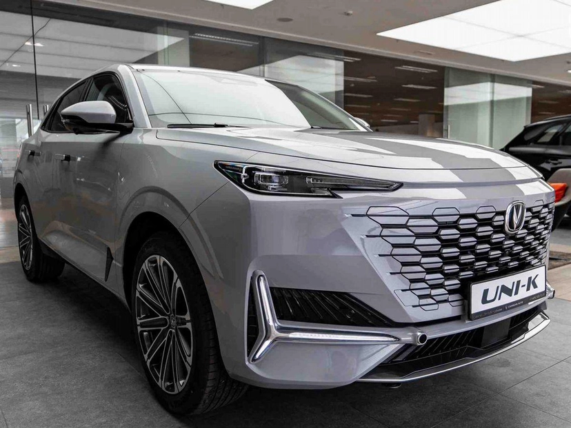 Автомобиль Changan UNI-K I поколение 2.0 AT 4WD (226 л.с.) Tech Серый 2024 новый