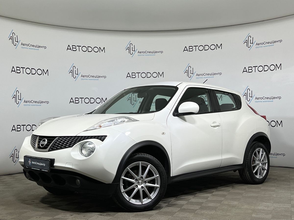 Nissan Juke I поколение (F15) 1.6 CVT (117 л.с.) SE Белый 2014 с пробегом 185 693 км