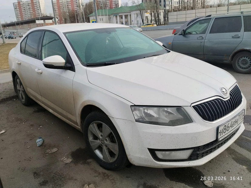 Автомобиль Skoda Octavia III поколение (A7) 1.4 MT (140 л.с.) Elegance Белый 2014 с пробегом 257 813 км