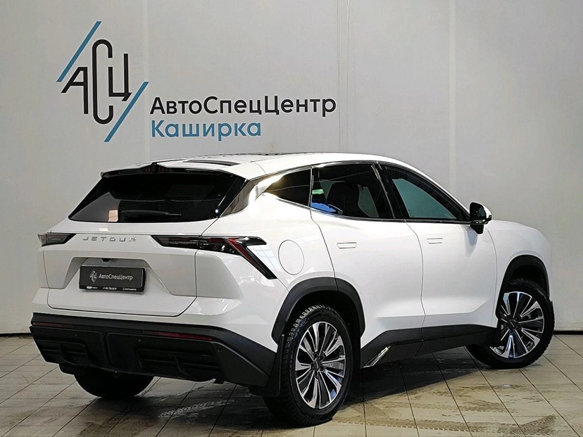 Автомобиль Jetour Dashing I поколение 1.6 AMT (190 л.с.) Luxury Белый 2023 с пробегом 30 416 км