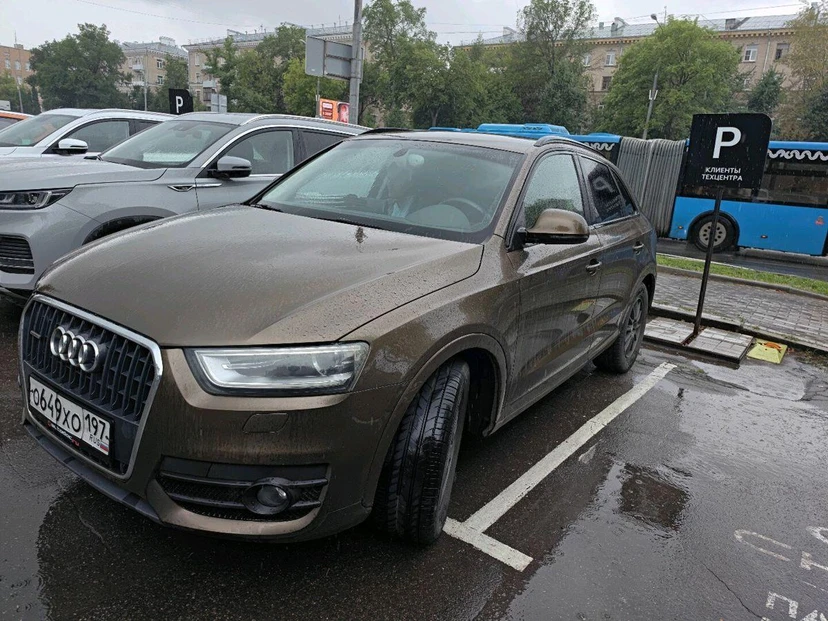 Audi Q3 I поколение (8U) 2.0 AMT 4WD (170 л.с.) Base Коричневый 2012 с пробегом 237 701 км