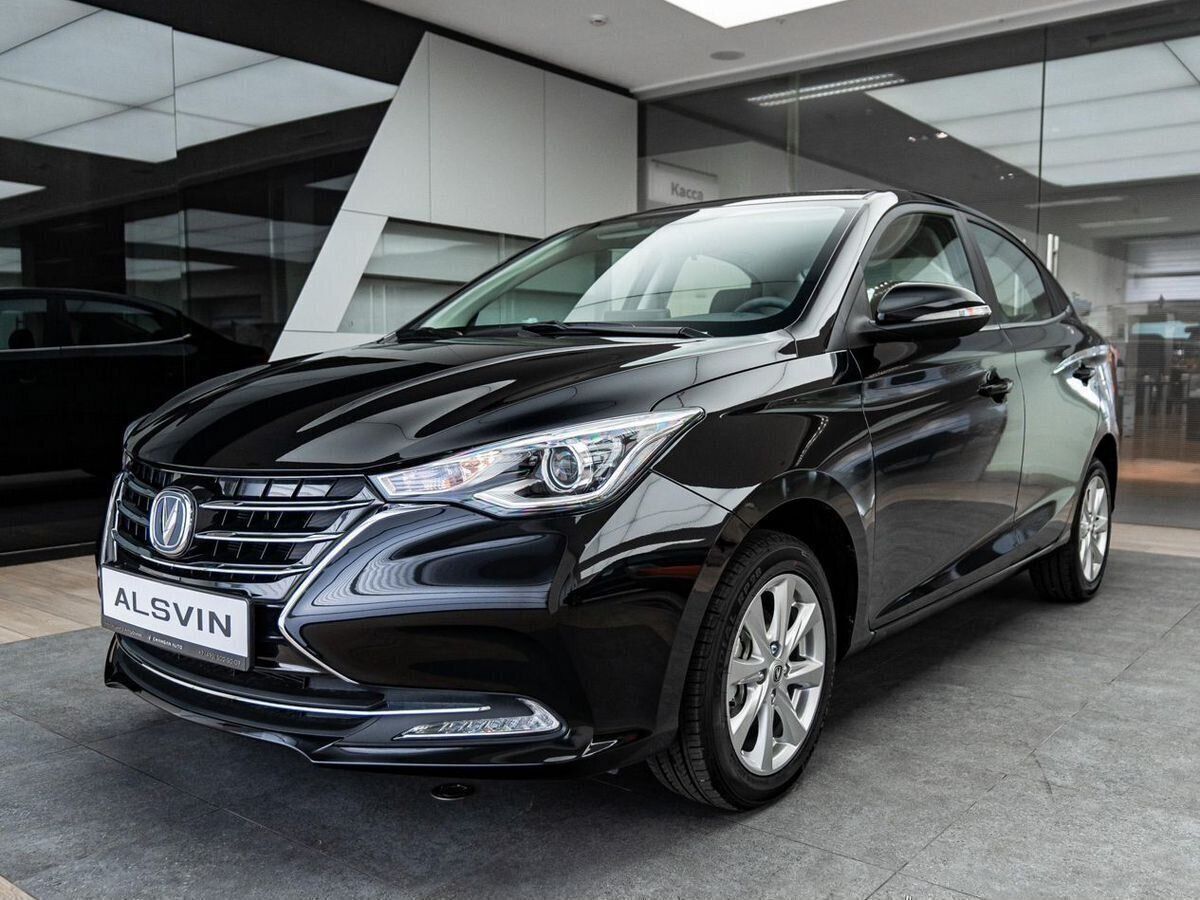 Автомобиль Changan Alsvin I поколение 1.5 AMT (98 л.с.) Tech Чёрный 2025 новый