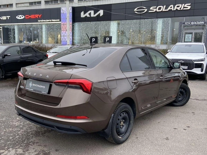 Автомобиль Skoda Rapid II поколение 1.4 AMT (125 л.с.) Hockey Edition Коричневый 2020 с пробегом 81 400 км