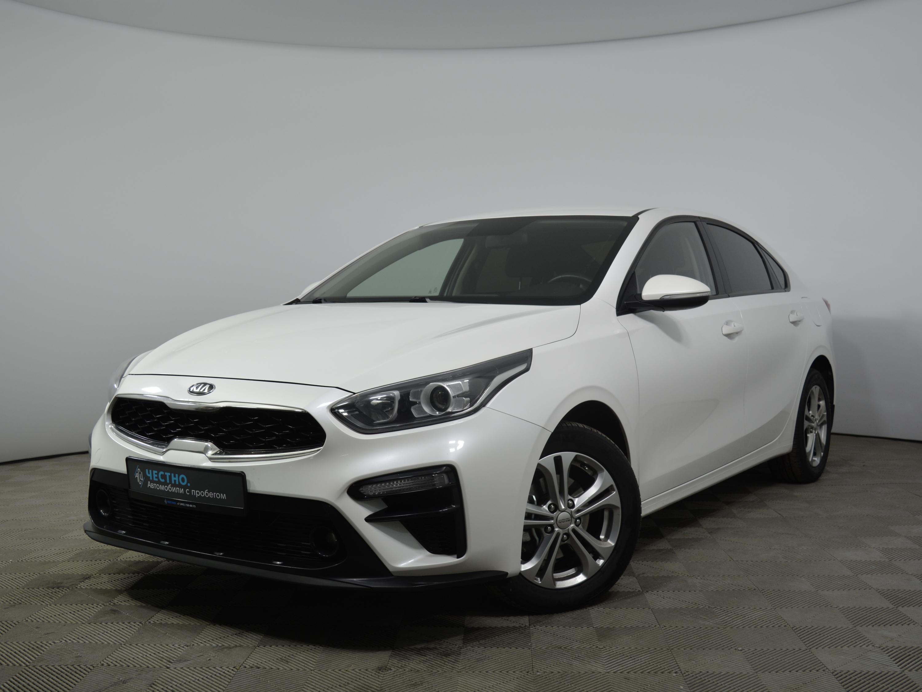 Автомобиль Kia Cerato IV поколение 2.0 AT (150 л.с.) Luxe Белый 2020 с пробегом 86300 км