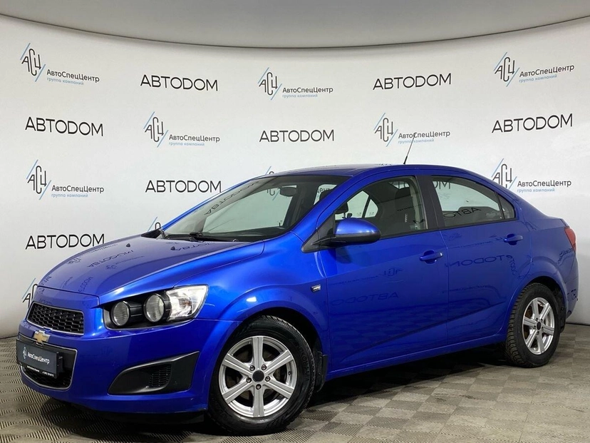 Автомобиль Chevrolet Aveo II поколение (T300) 1.6 AT (115 л.с.) LT Синий 2013 с пробегом 172 000 км