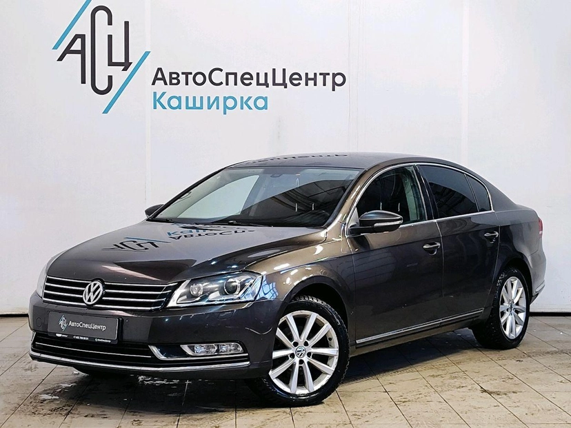Автомобиль Volkswagen Passat VII поколение (B7) 1.8 AMT (152 л.с.) Highline Коричневый 2013 с пробегом 164 874 км
