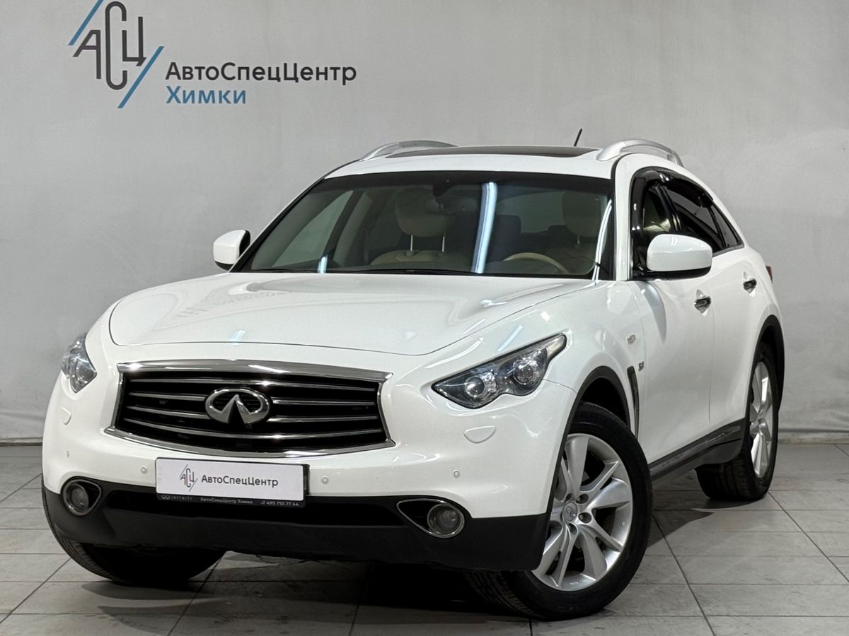 Infiniti QX70 I поколение (S51) 3.7 AT 4WD (333 л.с.) Premium+NAVI Белый 2016 с пробегом 121 000 км