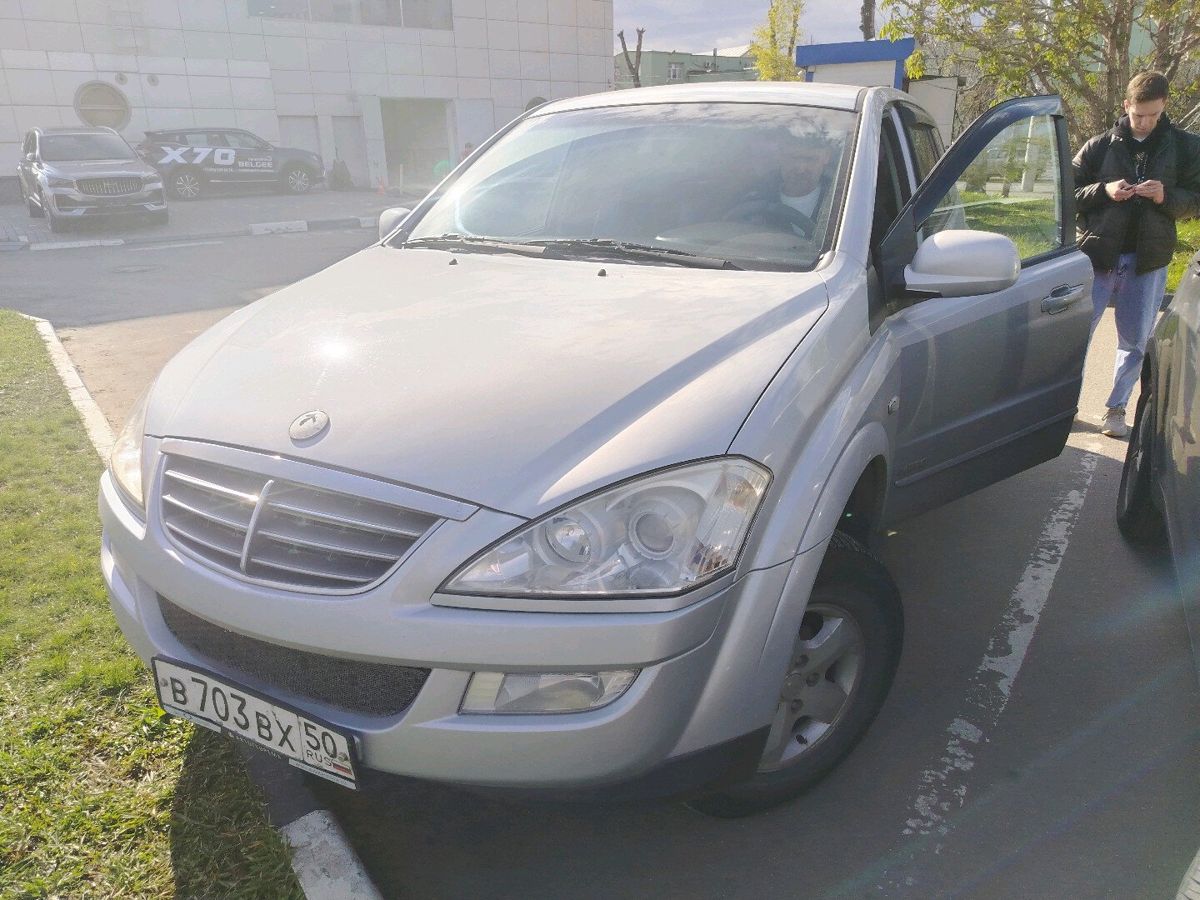 SsangYong Kyron I [рестайлинг] 2.3 MT 4WD (150 л.с.) Comfort Серый 2013 с пробегом 228 150 км