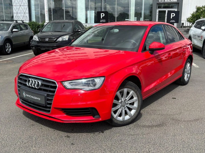Audi A3 III поколение (8V) 1.4 AMT (125 л.с.) Ambition Красный 2015 с пробегом 84 000 км