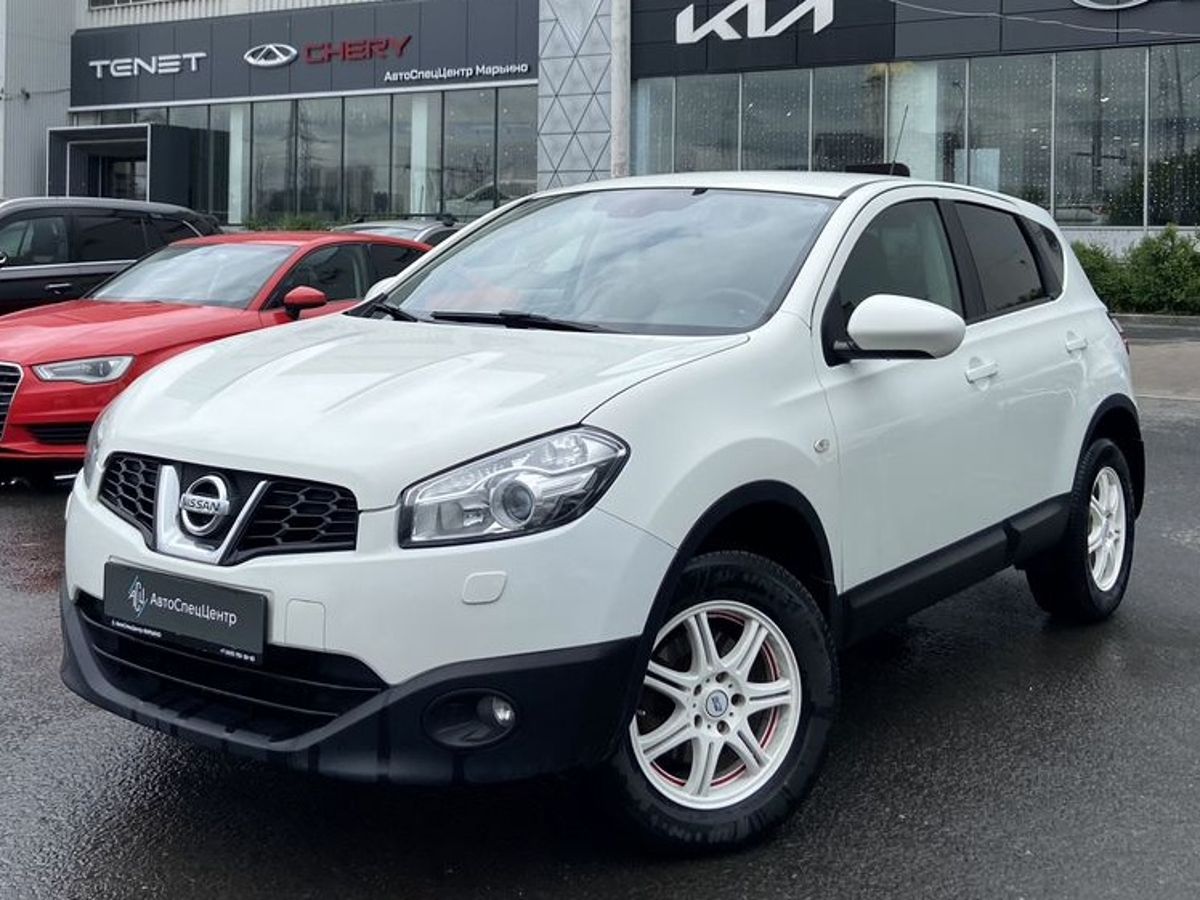 Nissan Qashqai I [рестайлинг] 2.0 CVT (141 л.с.) SE Белый 2012 с пробегом 69 500 км