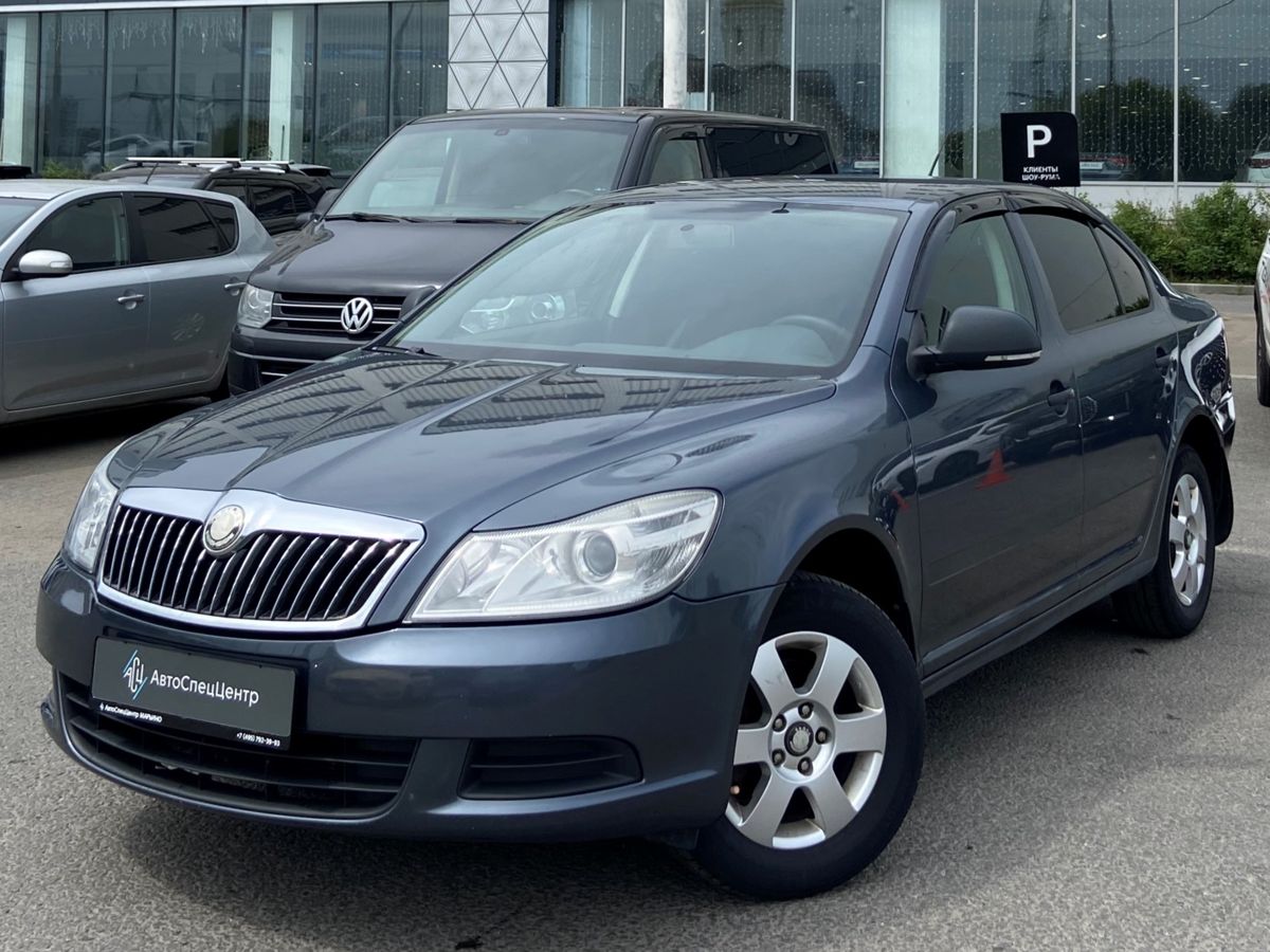 Skoda Octavia II (A5) [рестайлинг] 1.6 MT (102 л.с.) Active Серый 2010 с пробегом 295 733 км