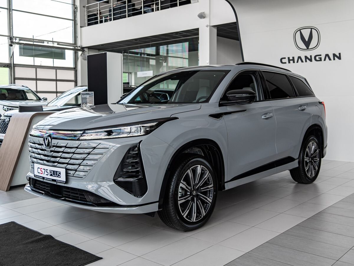 Автомобиль Changan CS75PLUS III поколение 2.0 AT (233 л.с.) Tech Серый 2024 новый