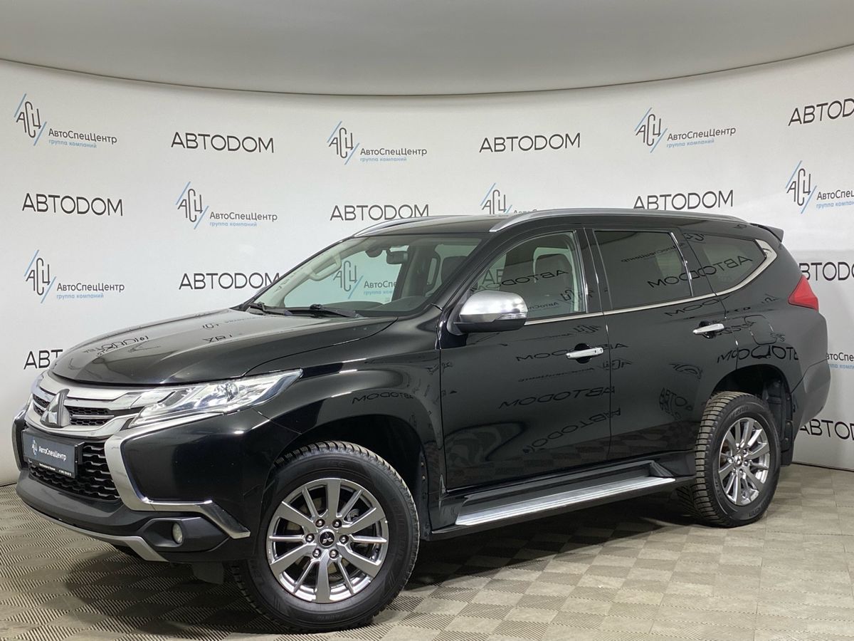Mitsubishi Pajero Sport III поколение 2.4d AT 4WD (181 л.с.) Ultimate Чёрный 2018 с пробегом 216 921 км