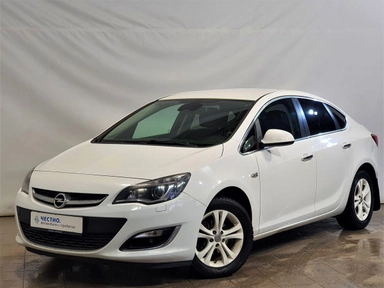 Автомобиль Opel Astra IV (J) [рестайлинг] 1.6 AT (115 л.с.) Cosmo Белый 2013 с пробегом 112505 км