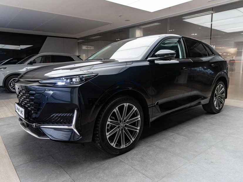 Автомобиль Changan UNI-K I поколение 2.0 AT 4WD (226 л.с.) Tech Чёрный 2024 новый