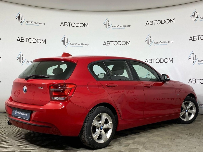 Автомобиль BMW 1 серии II поколение (F20/F21) 118 1.6 AT (170 л.с.) Base Красный 2012 с пробегом 171 070 км