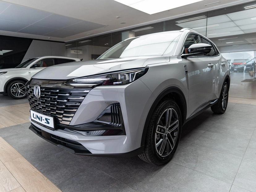 Автомобиль Changan UNI-S I поколение 1.5 AMT (181 л.с.) Tech Серый 2025 новый