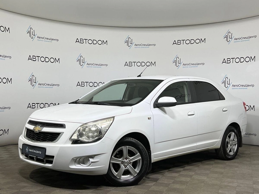 Автомобиль Chevrolet Cobalt II поколение 1.5 AT (105 л.с.) LT Белый 2013 с пробегом 85 000 км