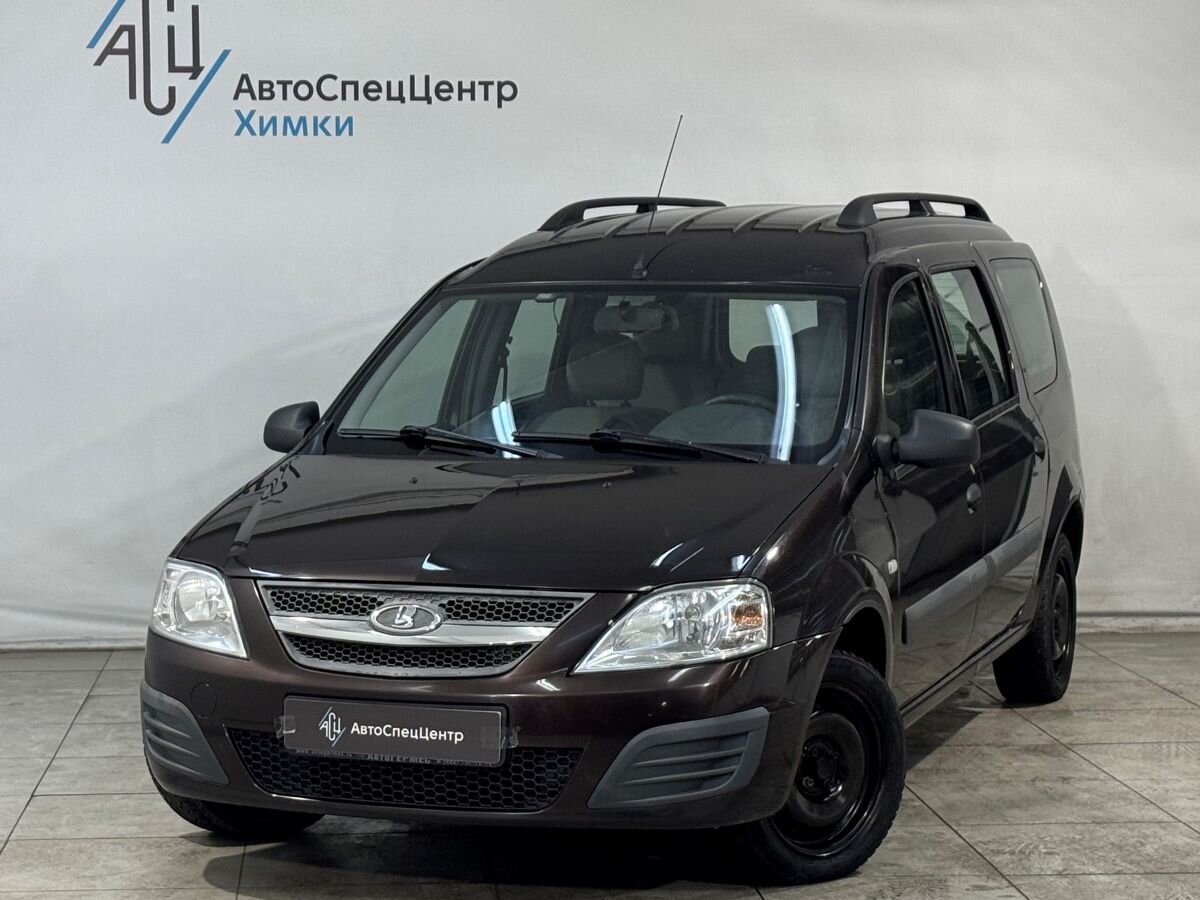 Автомобиль Lada (ВАЗ) Largus I поколение 1.6 MT (5 мест) (102 л.с.) Norma Comfort (5 мест) (2015-2017) Коричневый 2017 с пробегом 177 000 км