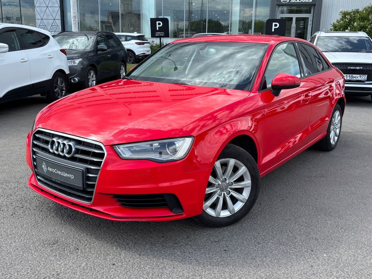 Audi A3 III поколение (8V) 1.4 AMT (125 л.с.) Ambition Красный 2015 с пробегом 84 000 км